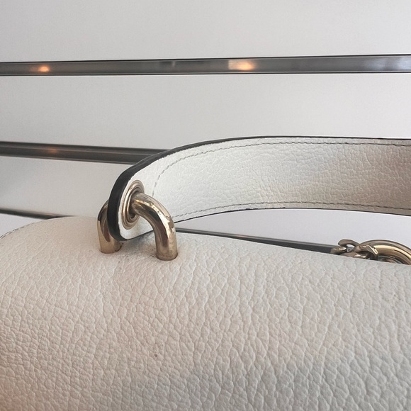 Luana Made in Italy - Chic Cream Satchel with Gold Chain - Picture 10 of 17